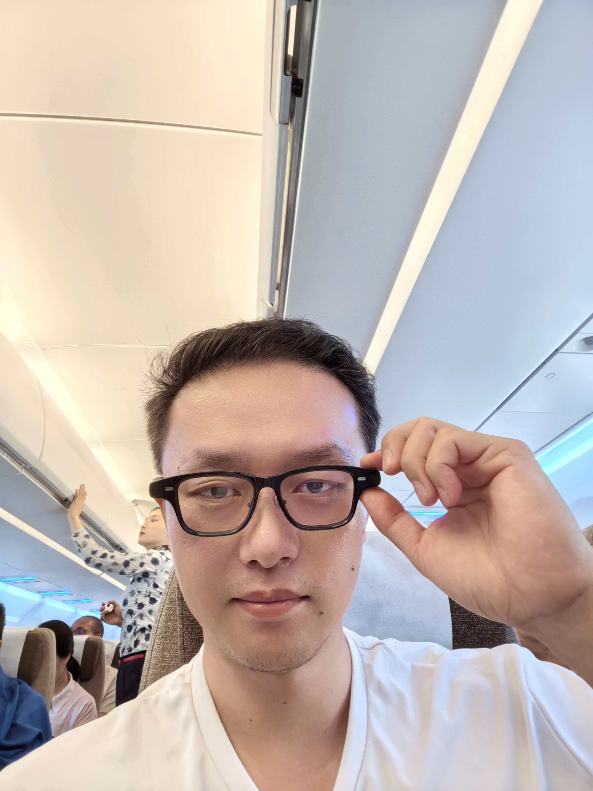 AI眼镜